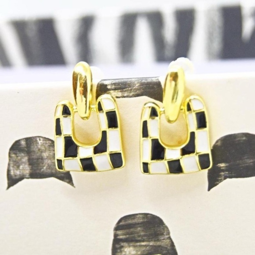 Geometric Checkered Studs